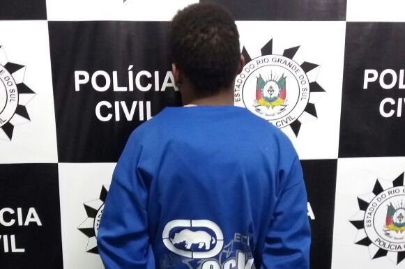 Polícia Civil prende suspeito por roubos a pedestres em Pelotas