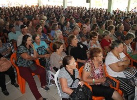 Mais de duas mil pessoas participam de Encontro Regional de Mulheres Trabalhadoras Rurais em Pelotas