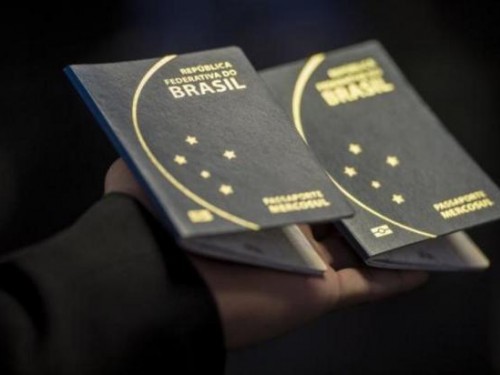 Confecção de passaportes está suspensa pela Policia Federal