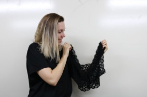 DESIGN DE MODA : ESTUDANTE DA UCPEL LANÇA MARCA DE UNDERWEAR ARTESANAL