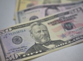 Dólar cai para 3,97 e fecha no menor valor em duas semanas