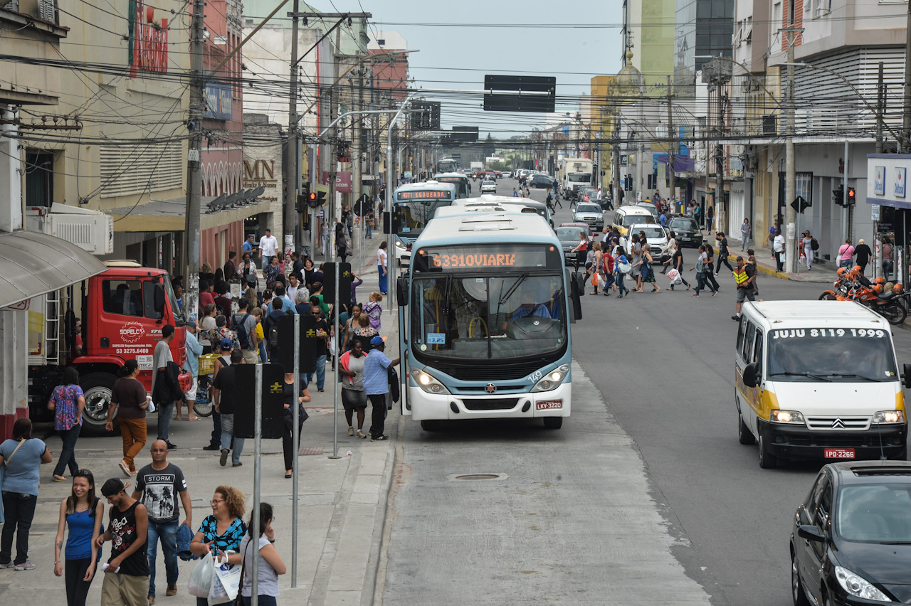 Desfiles da Pátria alteram itinerários de ônibus