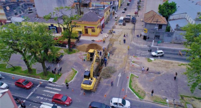 ETA SÃO GONÇALO : OBRAS BLOQUEIAM TRÂNSITO NA BENTO