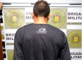 Canguçu: Homem é preso após roubar roupas na Loja Pompéia