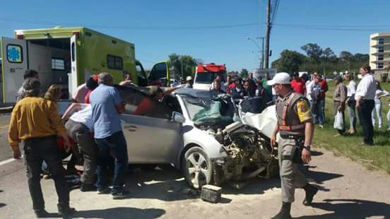 Um morto e três feridos em acidente com carro da Chefia da Polícia do RS