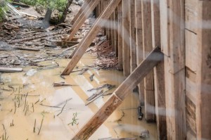 BAIRRO AREAL : OBRA CAUSA PROBLEMAS PARA MORADORES