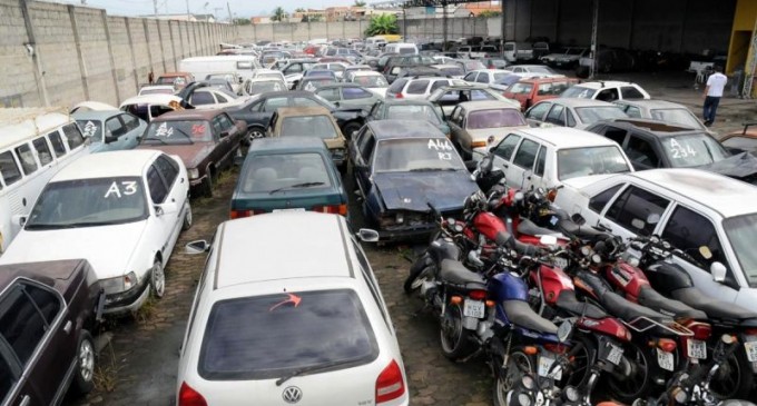 DETRAN : LEILÃO PARA ARREMATE DE VEÍCULOS E SUCATAS ACONTECE DIA 15 EM PELOTAS