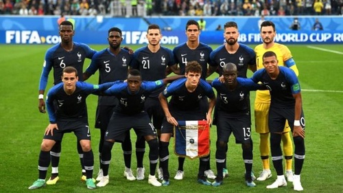 Seleção francesa chega nesta manhã a Paris e será homenageada