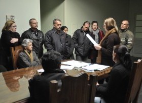 Pelotas: Moradores que serão realocados da BR-116 assinam escritura das novas residências
