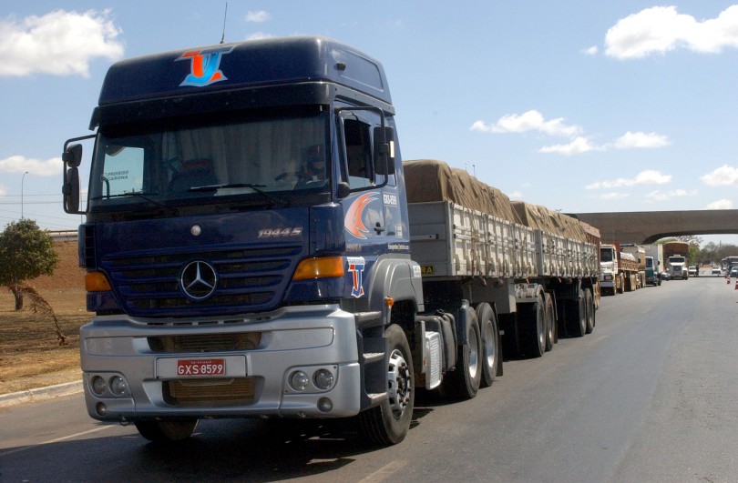 Multas cobradas de transportadoras já passam de R$ 840 milhões