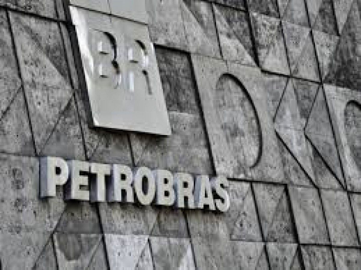 Petrobras diz que variação dos combustíveis é resultado de aumento de tributos