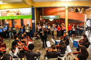 Orquestra de Câmara do Sesc-MG encanta público na Rodoviária