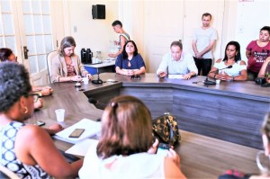 CASA DE ACOLHIDA - Reunião debate transferência temporária de idosos